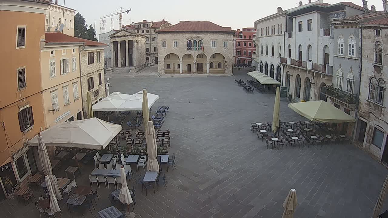 Pula, Trg Forum Square Live Cam - Arena, Pula, Istria, Croatia
