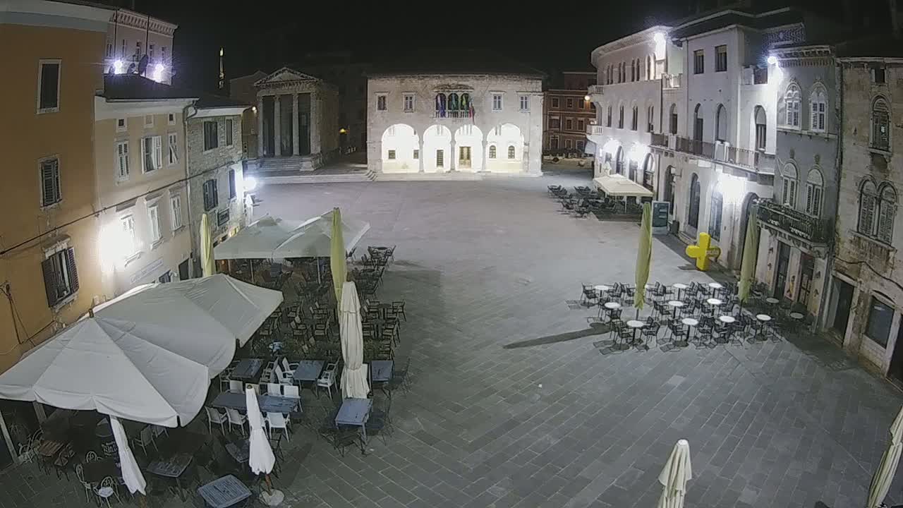 Pula, Trg Forum Square Live Cam - Arena, Pula, Istria, Croatia