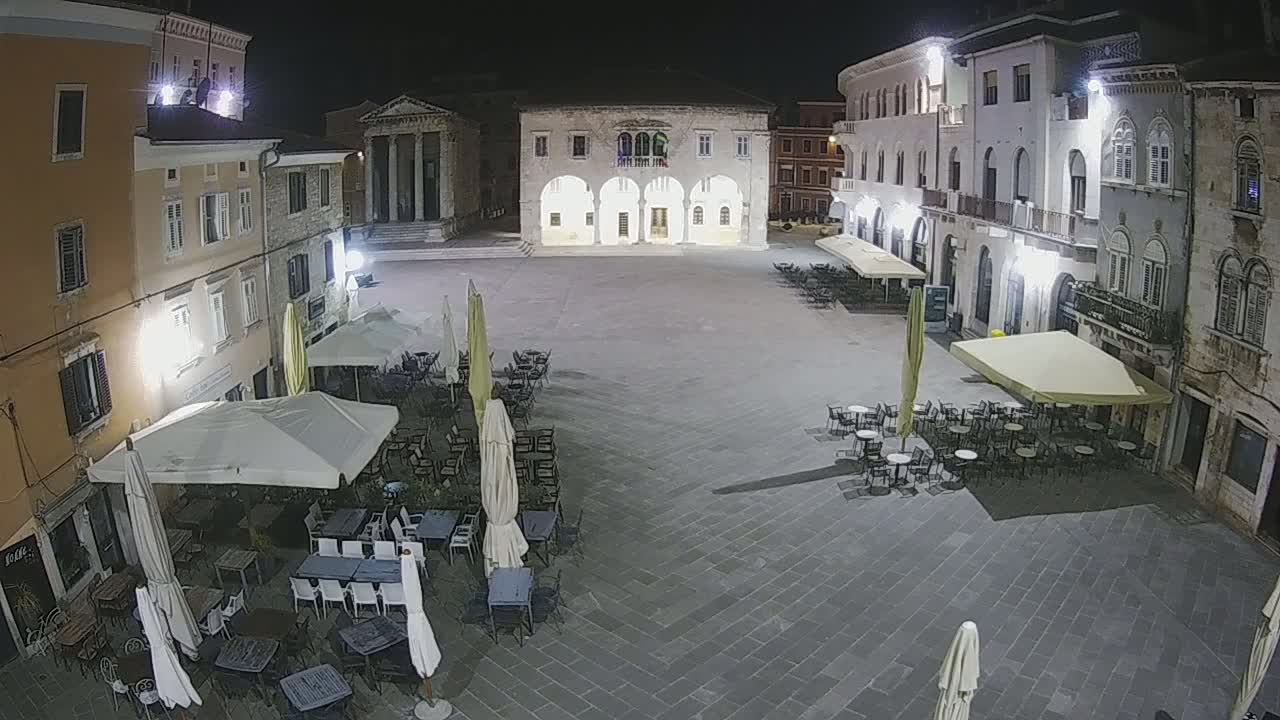 Pula, Trg Forum Square Live Cam - Arena, Pula, Istria, Croatia
