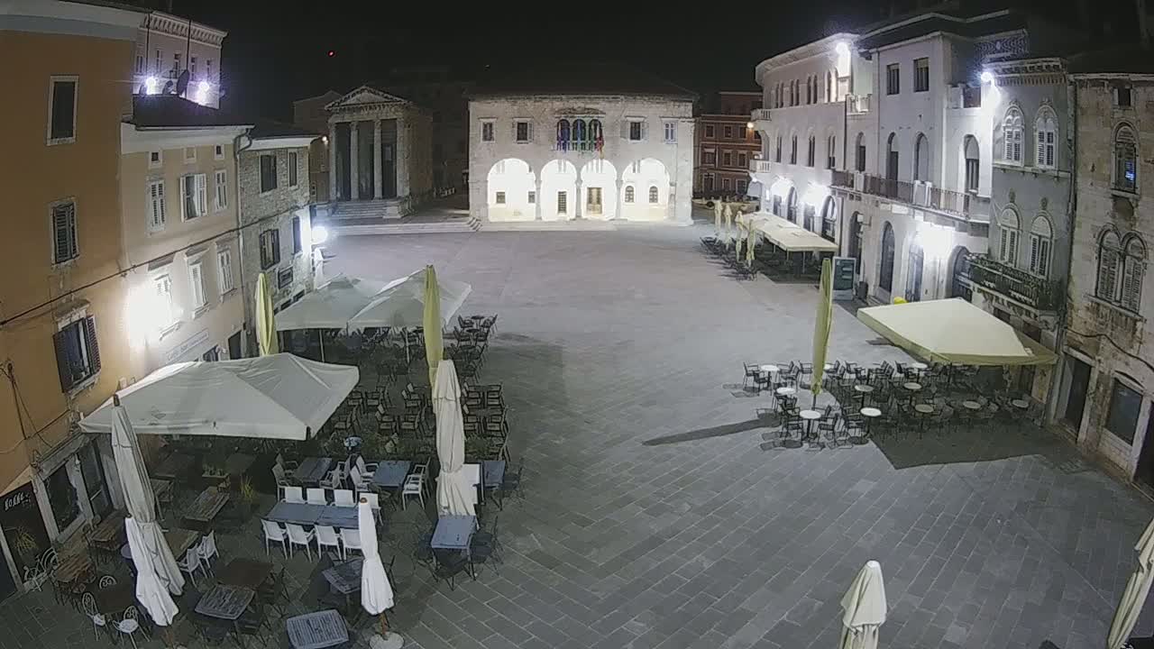 Pula, Trg Forum Square Live Cam - Arena, Pula, Istria, Croatia