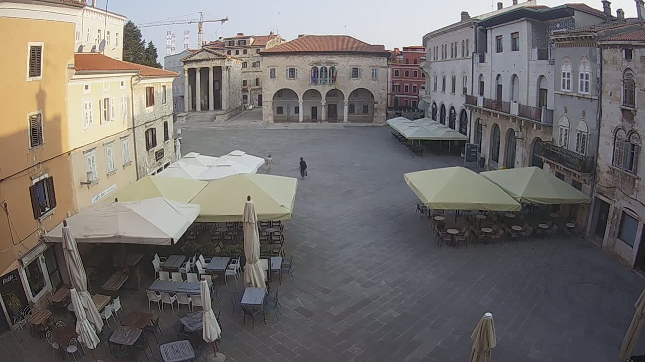 Pula, Trg Forum Square Live Cam - Arena, Pula, Istria, Croatia