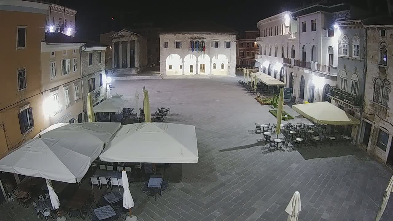 Pula, Trg Forum Square Live Cam - Arena, Pula, Istria, Croatia