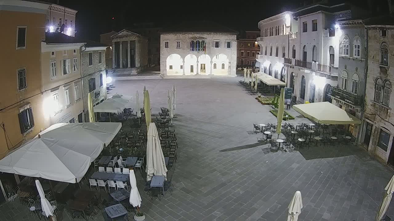 Pula, Trg Forum Square Live Cam - Arena, Pula, Istria, Croatia