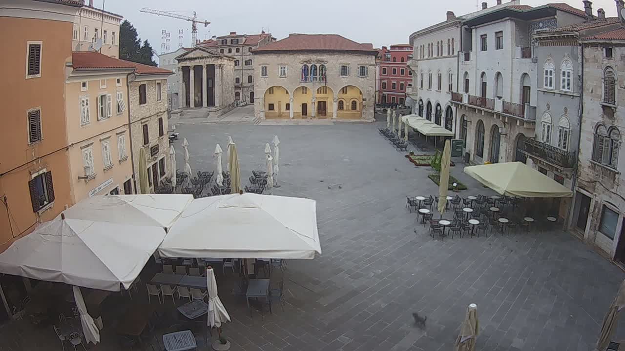 Pula, Trg Forum Square Live Cam - Arena, Pula, Istria, Croatia