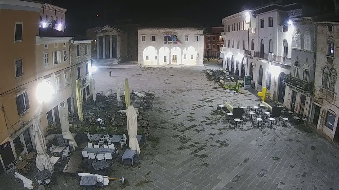 Pula, Trg Forum Square Live Cam - Arena, Pula, Istria, Croatia