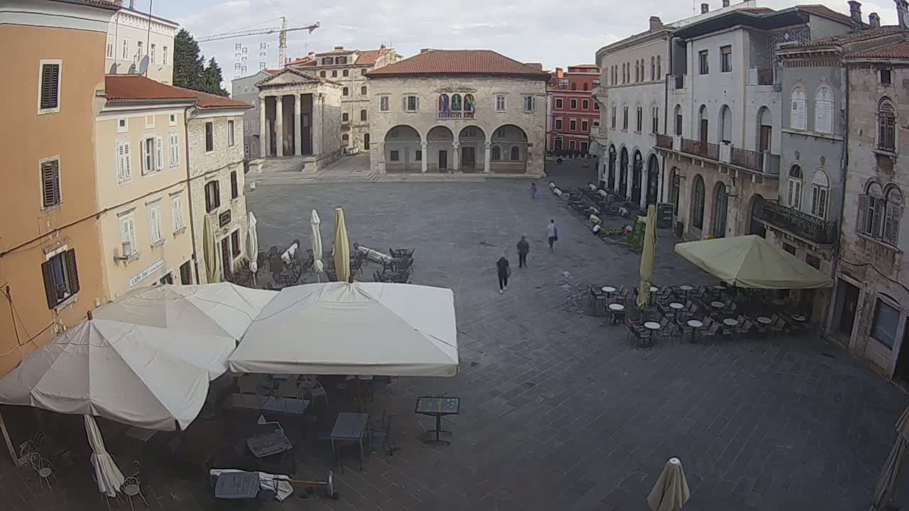 Pula, Trg Forum Square Live Cam - Arena, Pula, Istria, Croatia