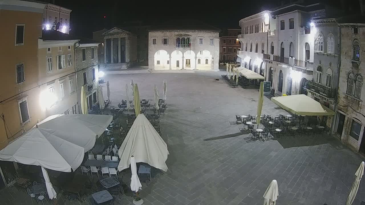 Pula, Trg Forum Square Live Cam - Arena, Pula, Istria, Croatia
