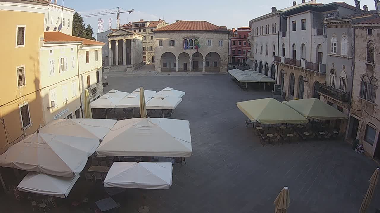 Pula, Trg Forum Square Live Cam - Arena, Pula, Istria, Croatia