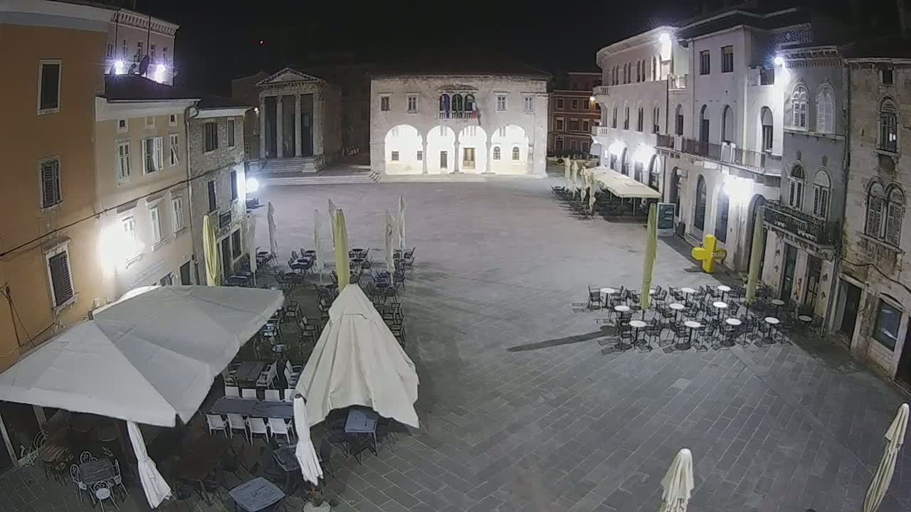 Pula, Trg Forum Square Live Cam - Arena, Pula, Istria, Croatia