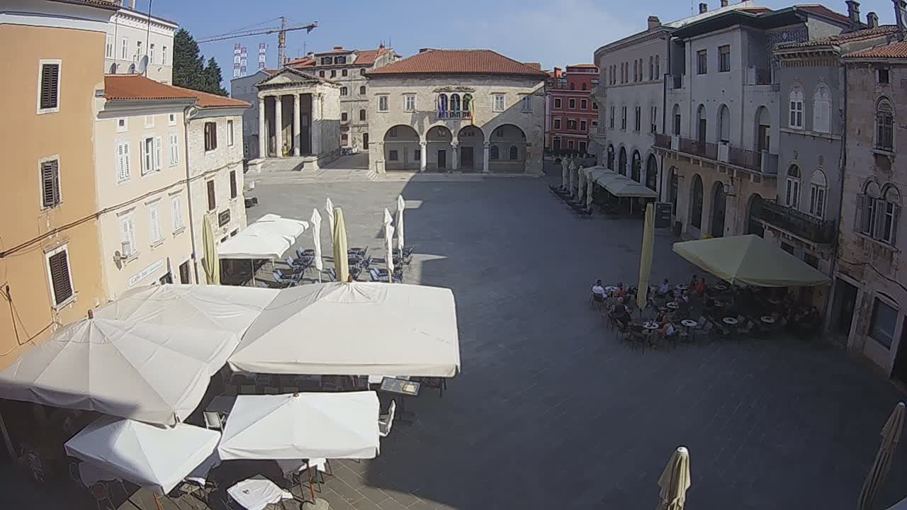 Pula, Trg Forum Square Live Cam - Arena, Pula, Istria, Croatia