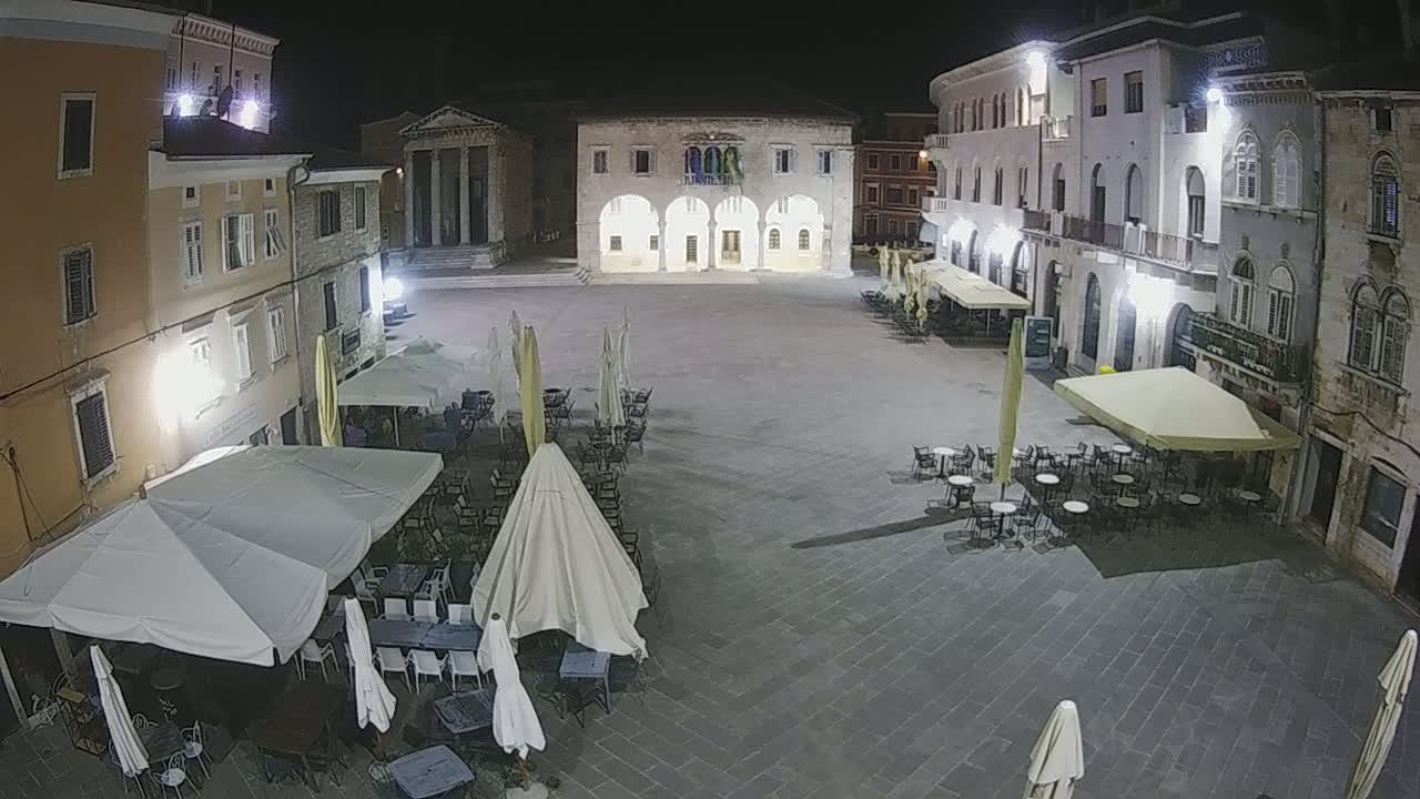 Pula, Trg Forum Square Live Cam - Arena, Pula, Istria, Croatia