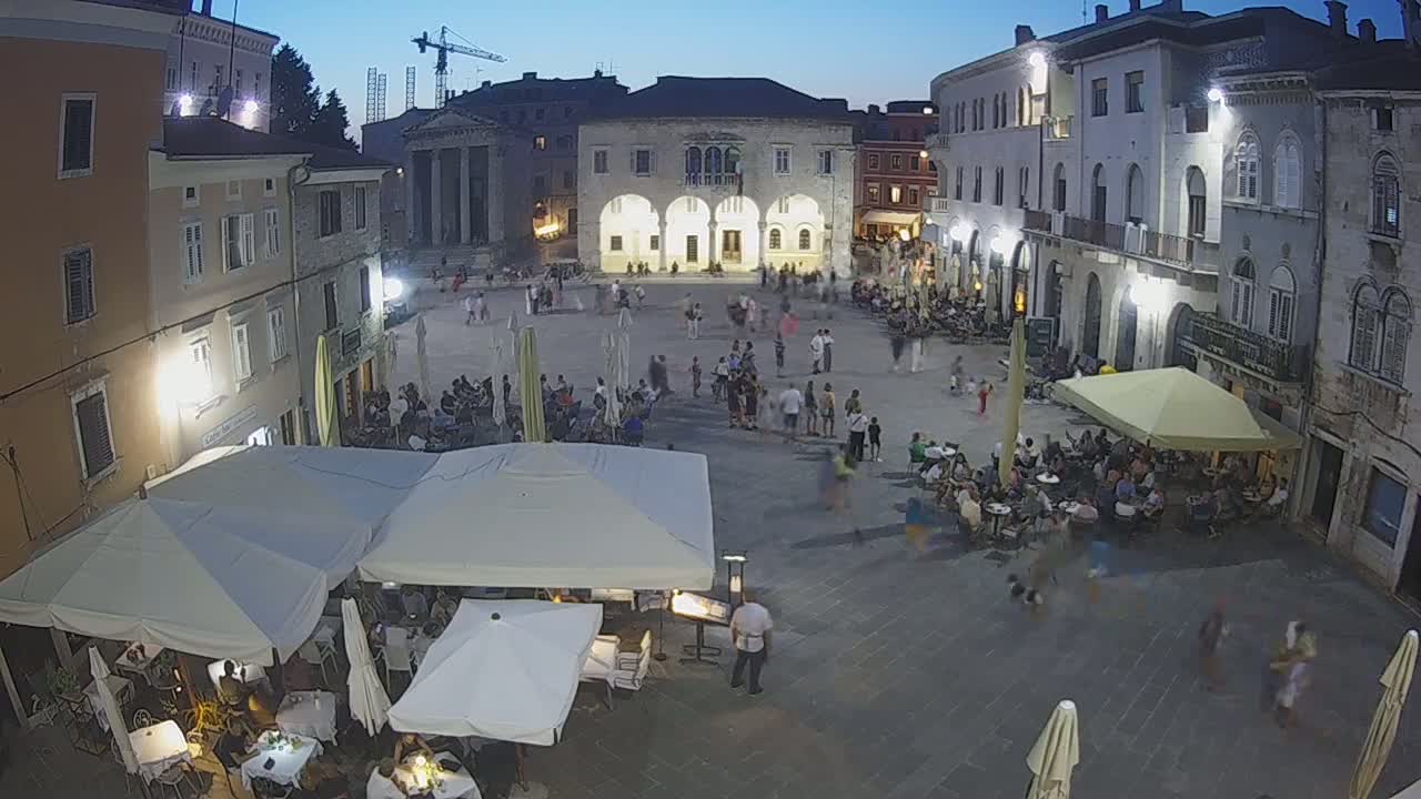 Pula, Trg Forum Square Live Cam - Arena, Pula, Istria, Croatia