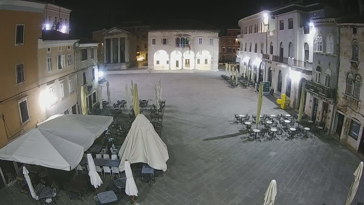 Pula, Trg Forum Square Live Cam - Arena, Pula, Istria, Croatia