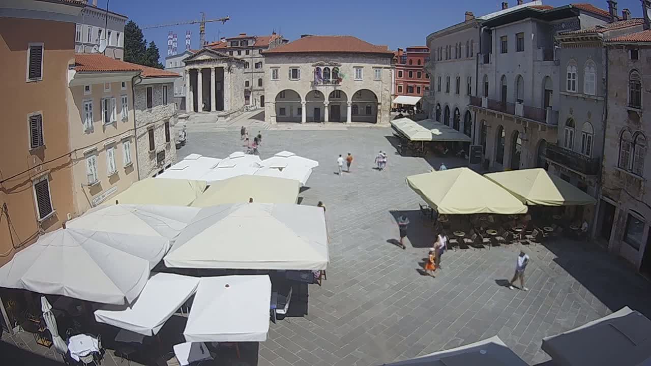 Pula, Trg Forum Square Live Cam - Arena, Pula, Istria, Croatia