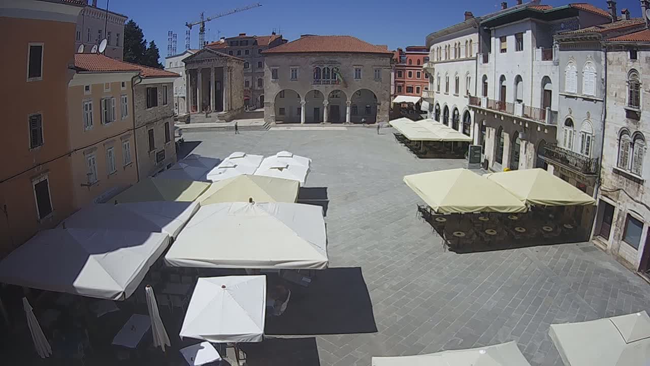 Pula, Trg Forum Square Live Cam - Arena, Pula, Istria, Croatia