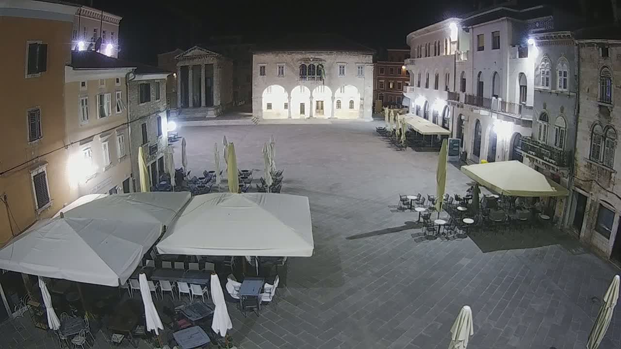 Pula, Trg Forum Square Live Cam - Arena, Pula, Istria, Croatia