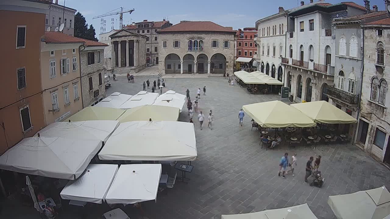 Pula, Trg Forum Square Live Cam - Arena, Pula, Istria, Croatia