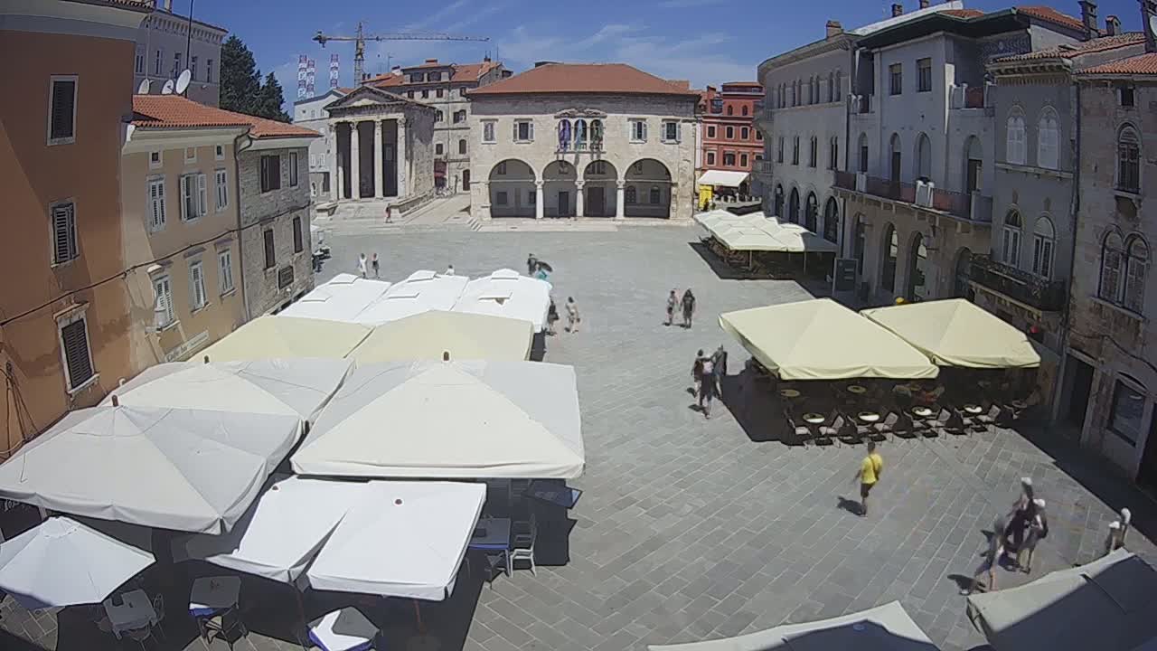 Pula, Trg Forum Square Live Cam - Arena, Pula, Istria, Croatia