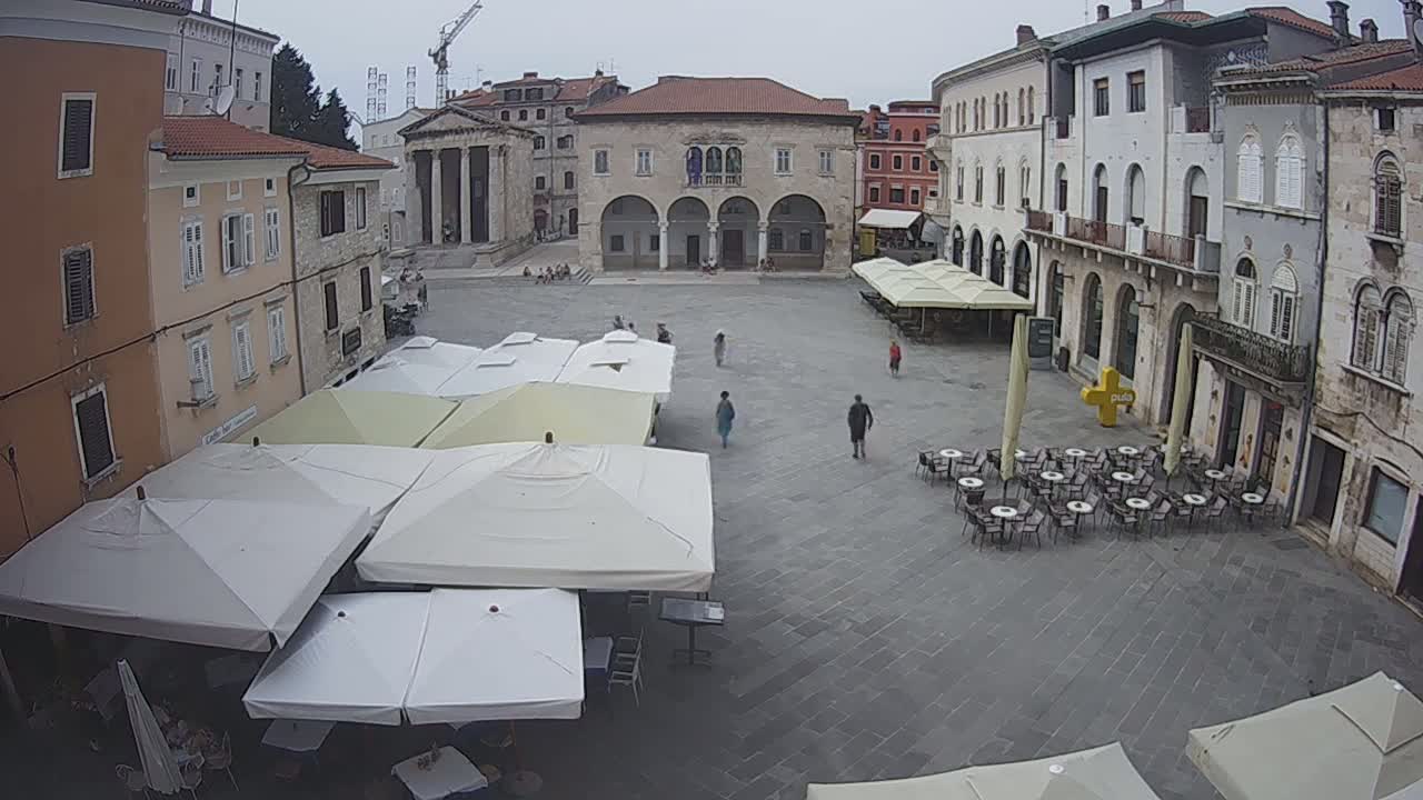 Pula, Trg Forum Square Live Cam - Arena, Pula, Istria, Croatia