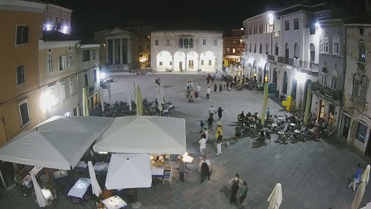 Pula, Trg Forum Square Live Cam - Arena, Pula, Istria, Croatia