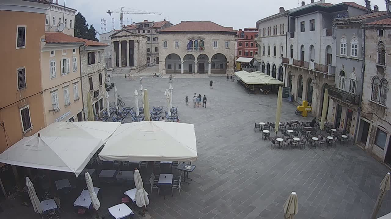 Pula, Trg Forum Square Live Cam - Arena, Pula, Istria, Croatia