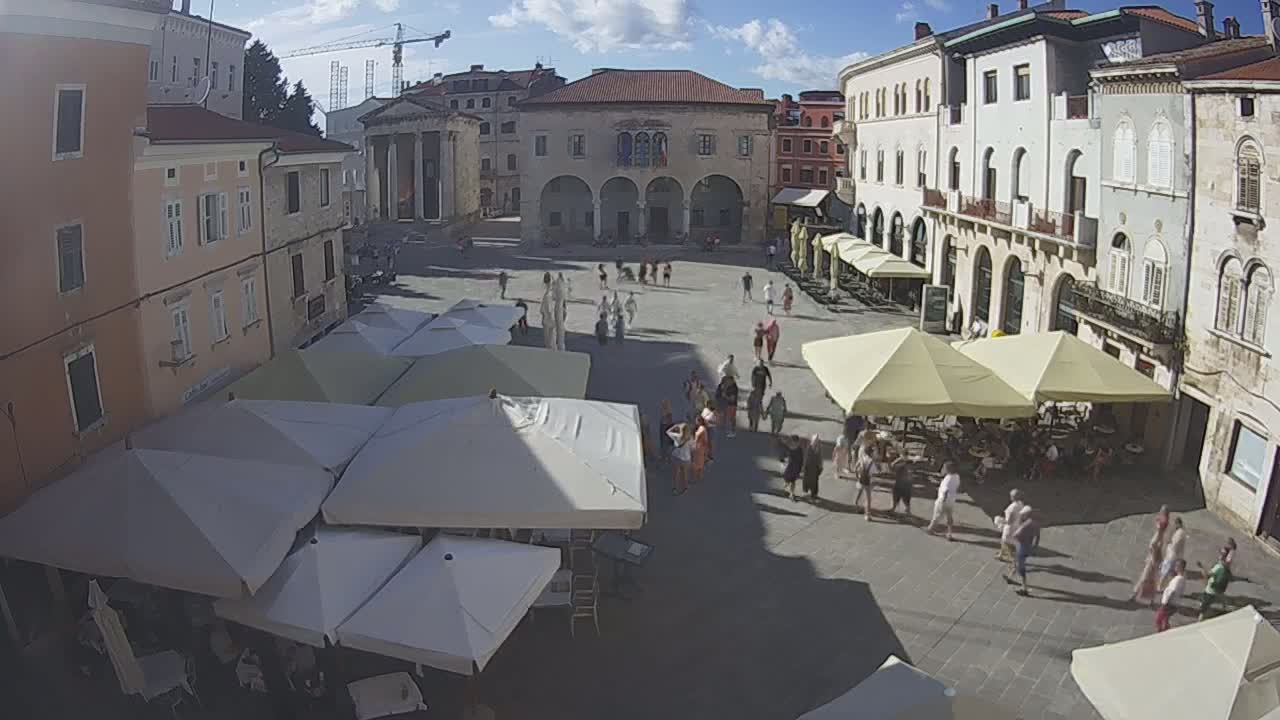 Pula, Trg Forum Square Live Cam - Arena, Pula, Istria, Croatia