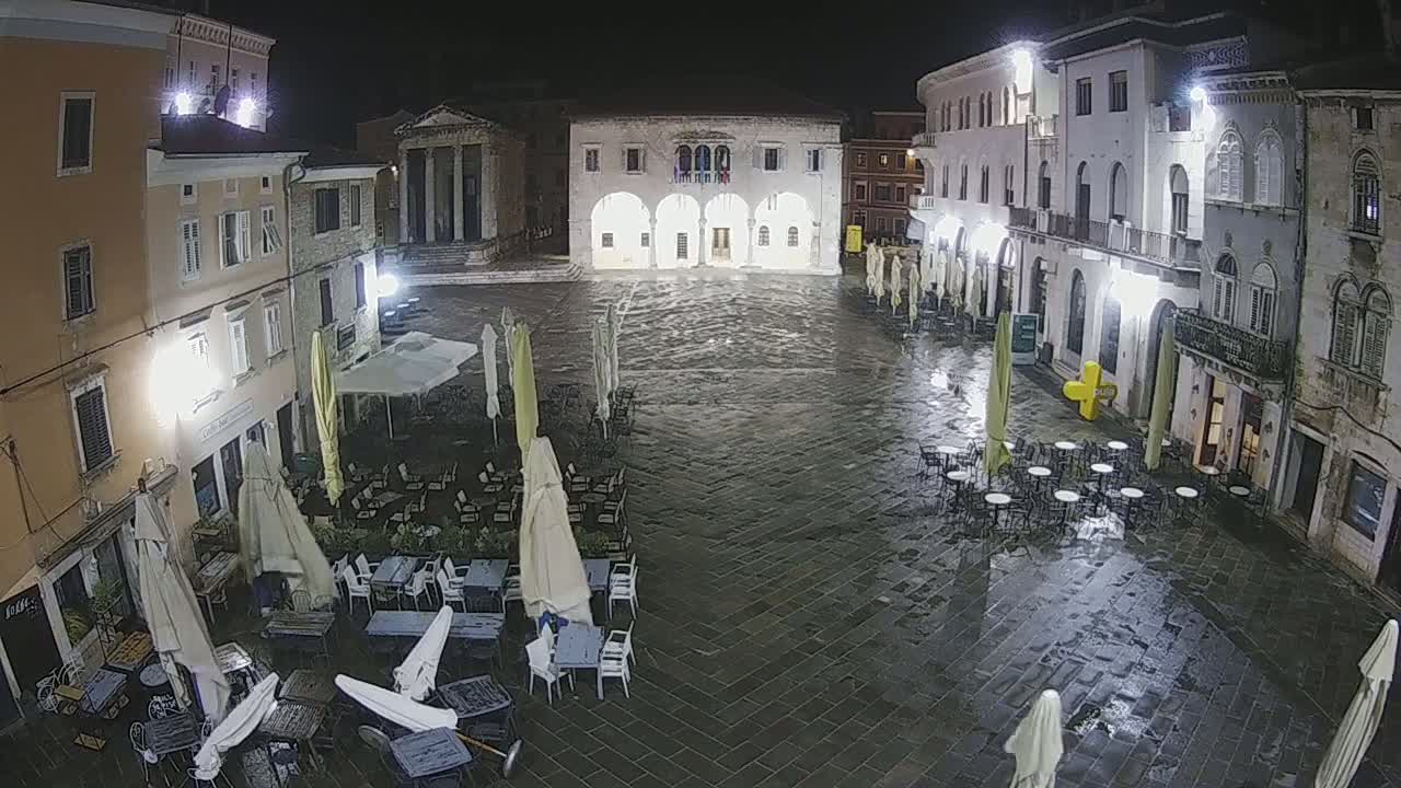 Pula, Trg Forum Square Live Cam - Arena, Pula, Istria, Croatia