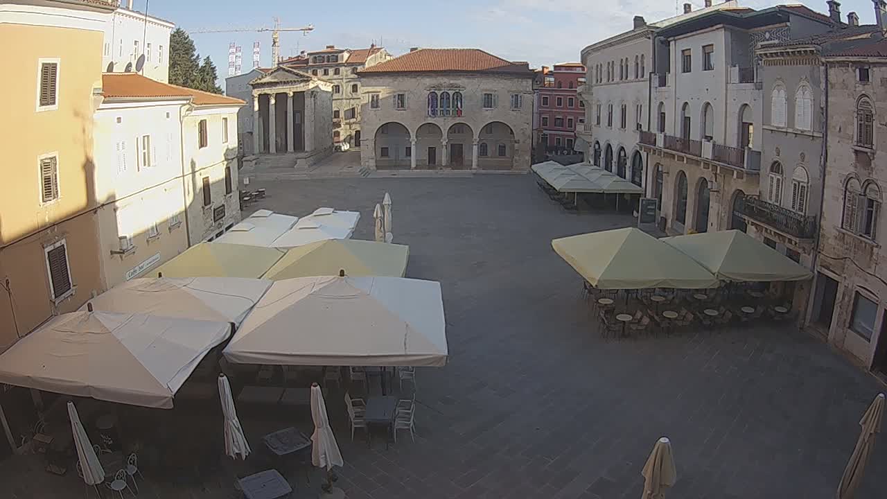 Pula, Trg Forum Square Live Cam - Arena, Pula, Istria, Croatia