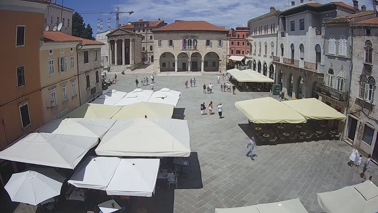 Pula, Trg Forum Square Live Cam - Arena, Pula, Istria, Croatia