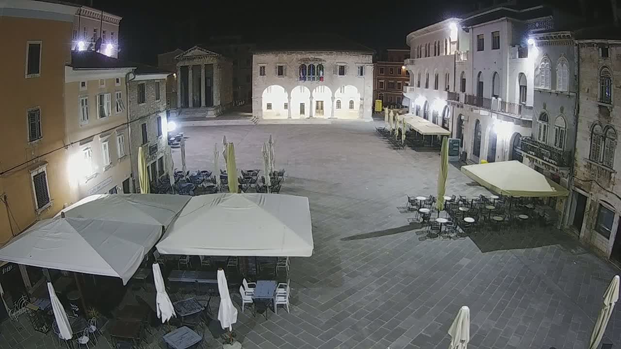 Pula, Trg Forum Square Live Cam - Arena, Pula, Istria, Croatia