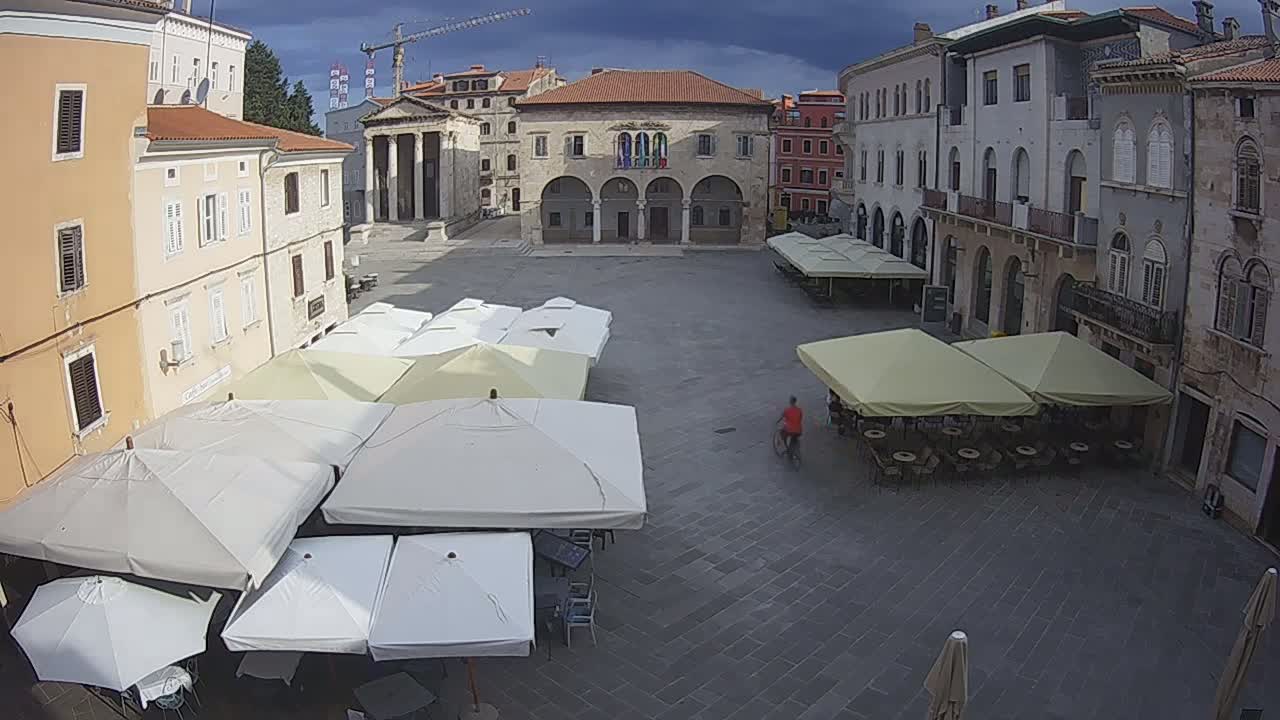 Pula, Trg Forum Square Live Cam - Arena, Pula, Istria, Croatia
