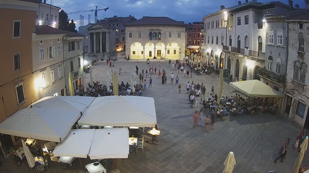 Pula, Trg Forum Square Live Cam - Arena, Pula, Istria, Croatia