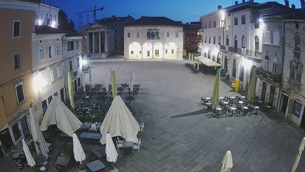 Pula, Trg Forum Square Live Cam - Arena, Pula, Istria, Croatia