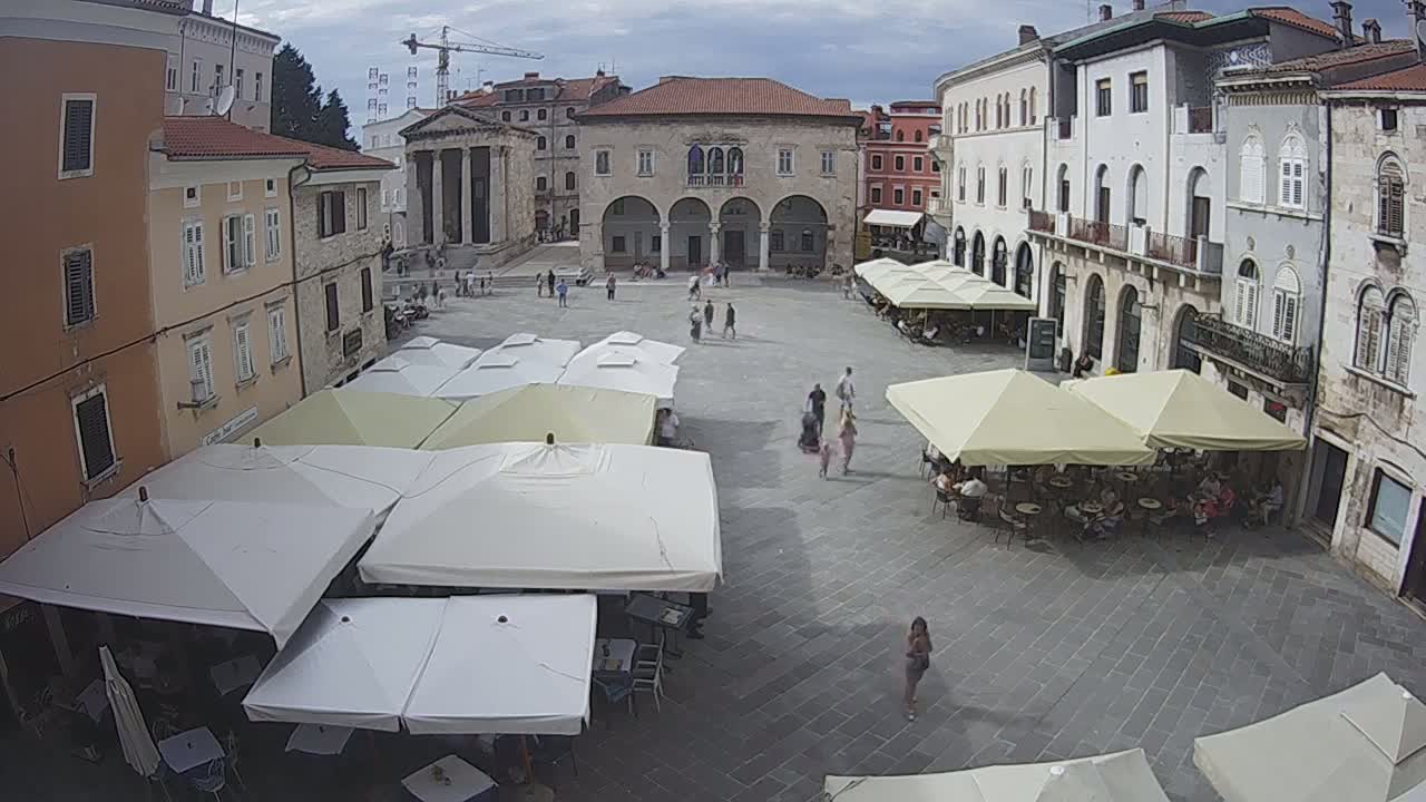 Pula, Trg Forum Square Live Cam - Arena, Pula, Istria, Croatia