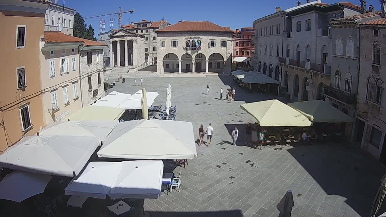 Pula, Trg Forum Square Live Cam - Arena, Pula, Istria, Croatia