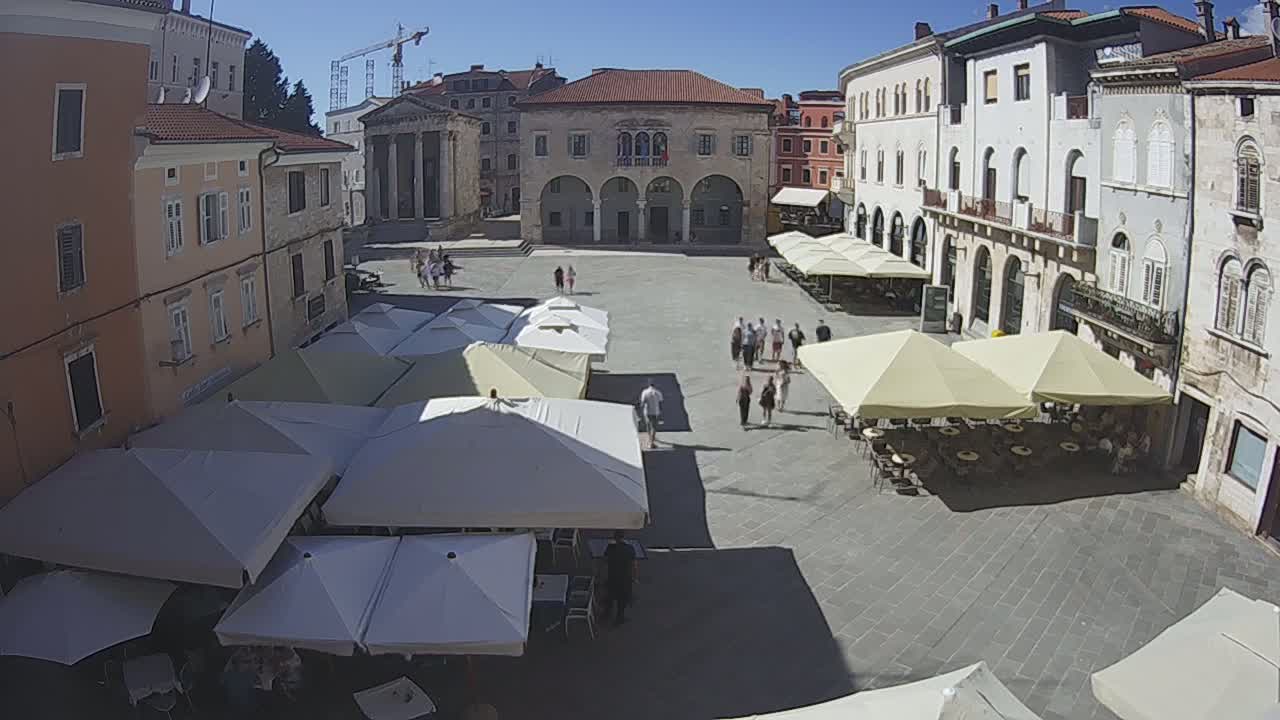 Pula, Trg Forum Square Live Cam - Arena, Pula, Istria, Croatia