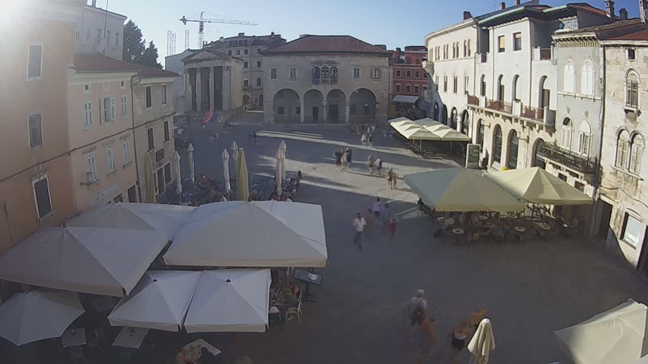 Pula, Trg Forum Square Live Cam - Arena, Pula, Istria, Croatia