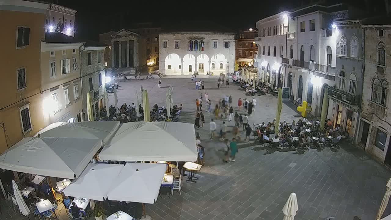Pula, Trg Forum Square Live Cam - Arena, Pula, Istria, Croatia