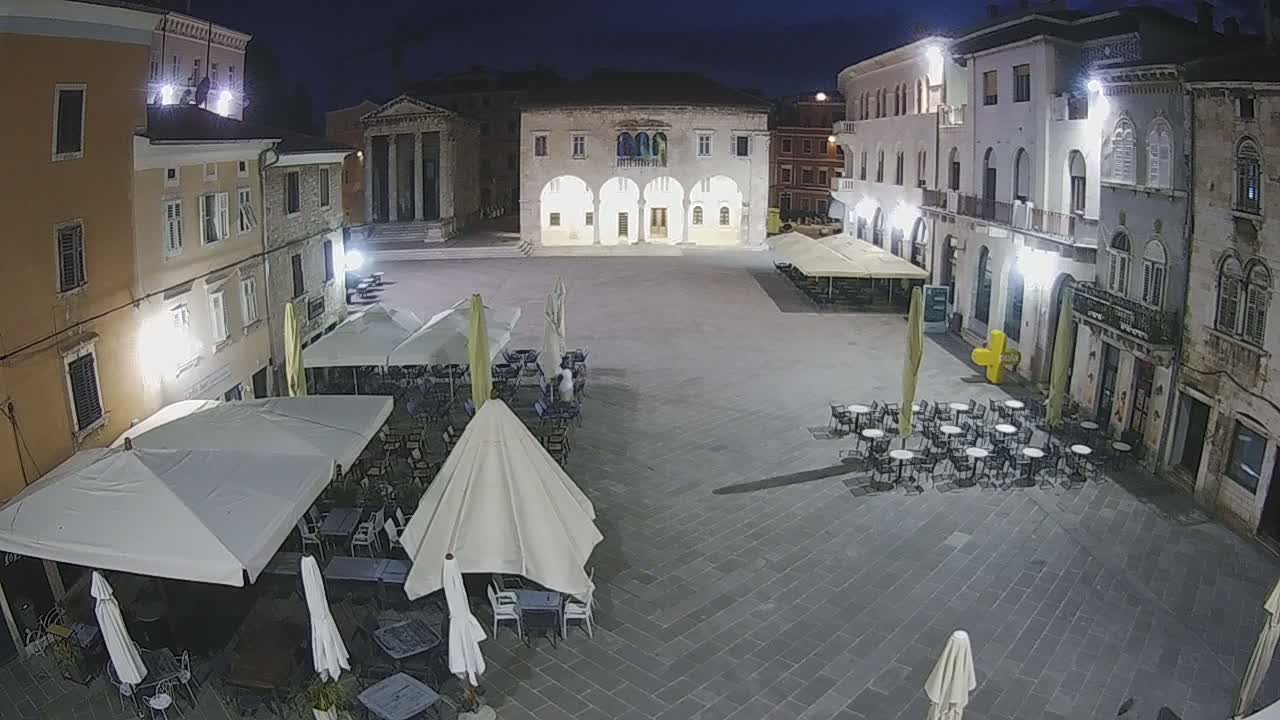 Pula, Trg Forum Square Live Cam - Arena, Pula, Istria, Croatia