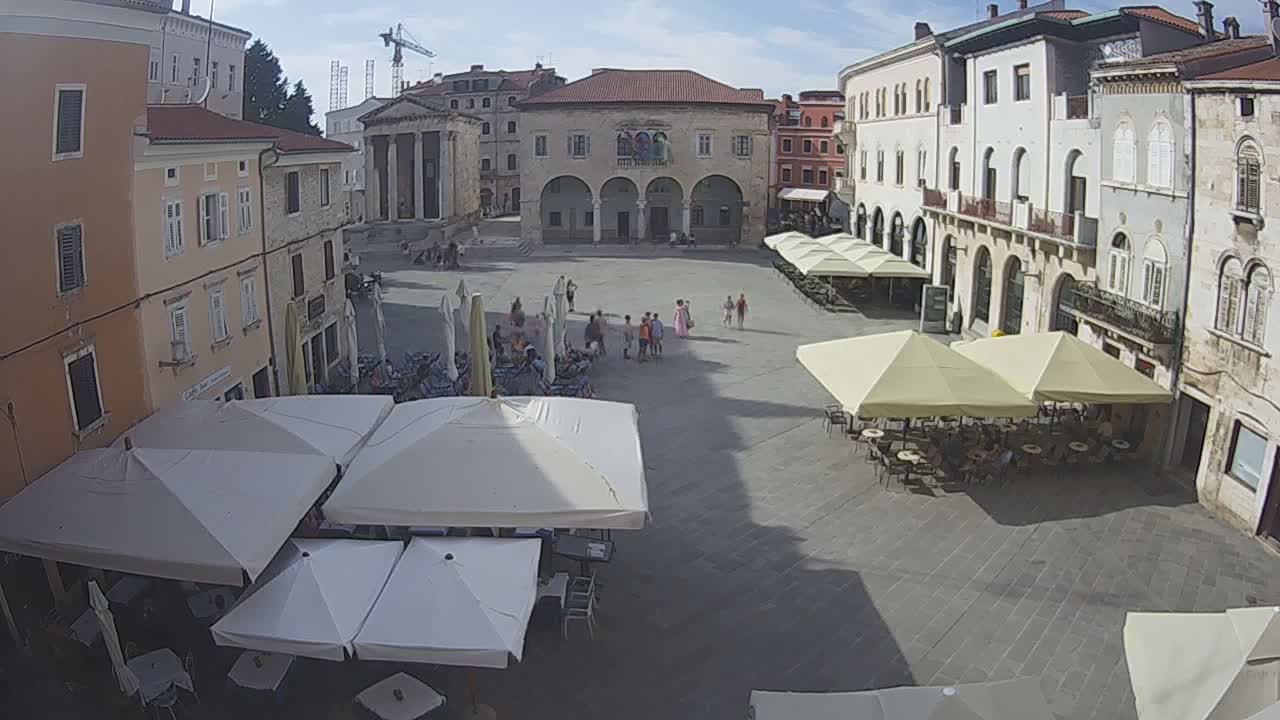Pula, Trg Forum Square Live Cam - Arena, Pula, Istria, Croatia
