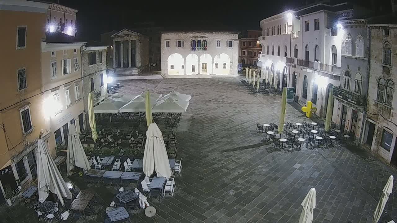 Pula, Trg Forum Square Live Cam - Arena, Pula, Istria, Croatia