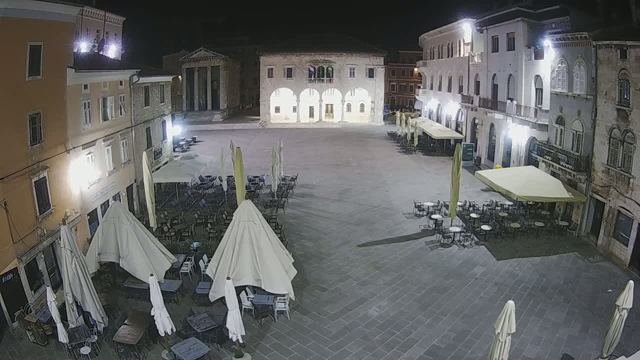 Pula, Trg Forum Square Live Cam - Arena, Pula, Istria, Croatia