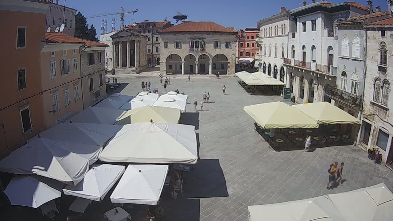 Pula, Trg Forum Square Live Cam - Arena, Pula, Istria, Croatia