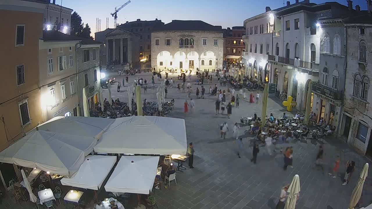Pula, Trg Forum Square Live Cam - Arena, Pula, Istria, Croatia