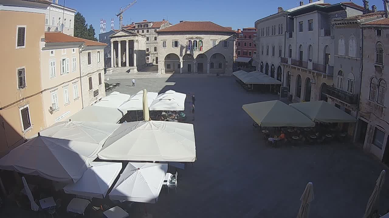 Pula, Trg Forum Square Live Cam - Arena, Pula, Istria, Croatia