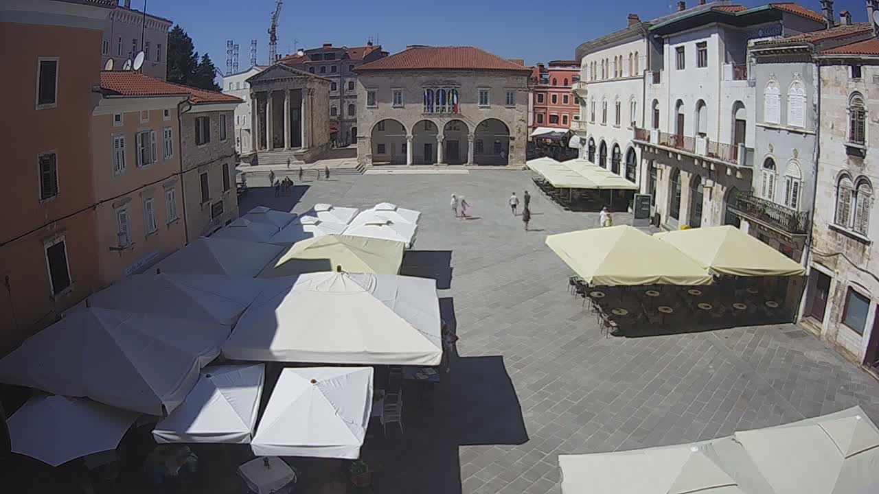 Pula, Trg Forum Square Live Cam - Arena, Pula, Istria, Croatia