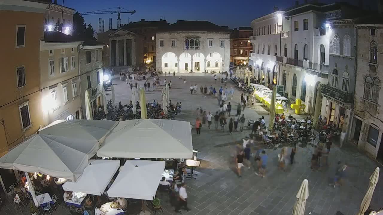 Pula, Trg Forum Square Live Cam - Arena, Pula, Istria, Croatia