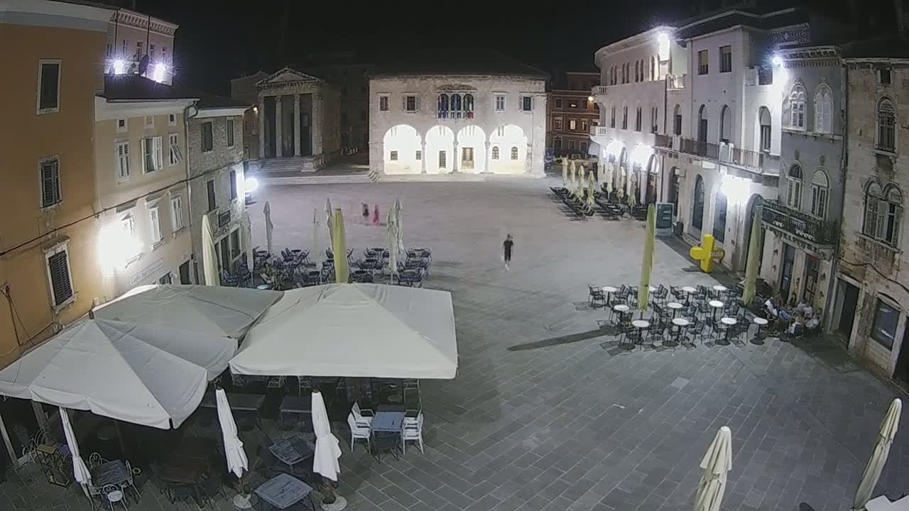 Pula, Trg Forum Square Live Cam - Arena, Pula, Istria, Croatia