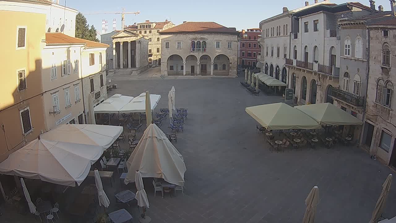 Pula, Trg Forum Square Live Cam - Arena, Pula, Istria, Croatia