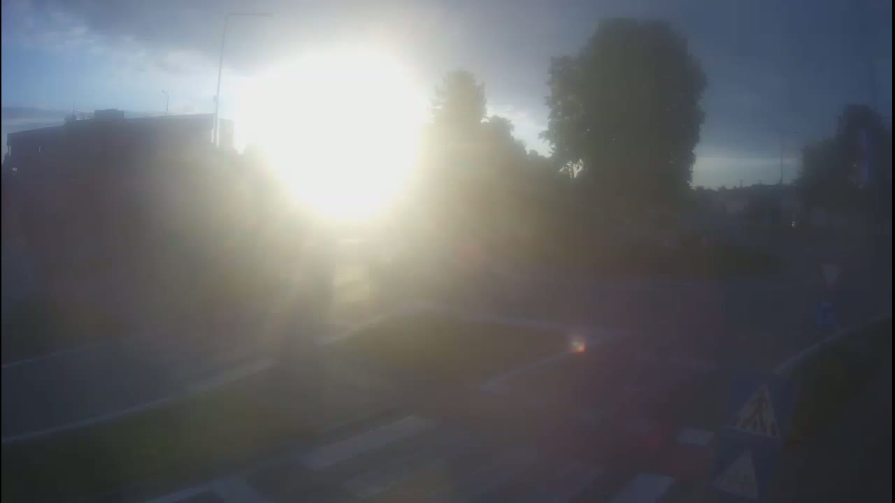 Belišće, Kralija Tomislava/Zeljeznicka/Kardinala Alojzija Stepinca Street Intersection Live Cam - 